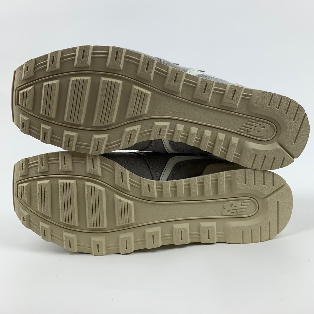 NEW BALANCE J.CREW Gray Suede 696 Sneakers Tennis - Picture 6 of 7